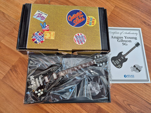 Atlas editions angus young - editions,