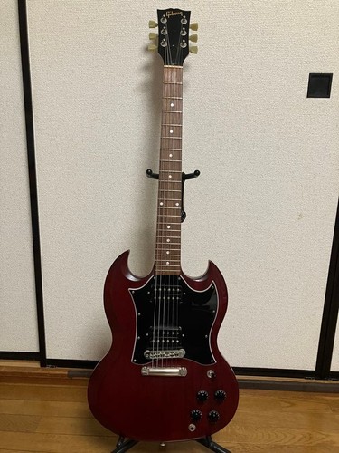 Gibson electric guitar - sg,